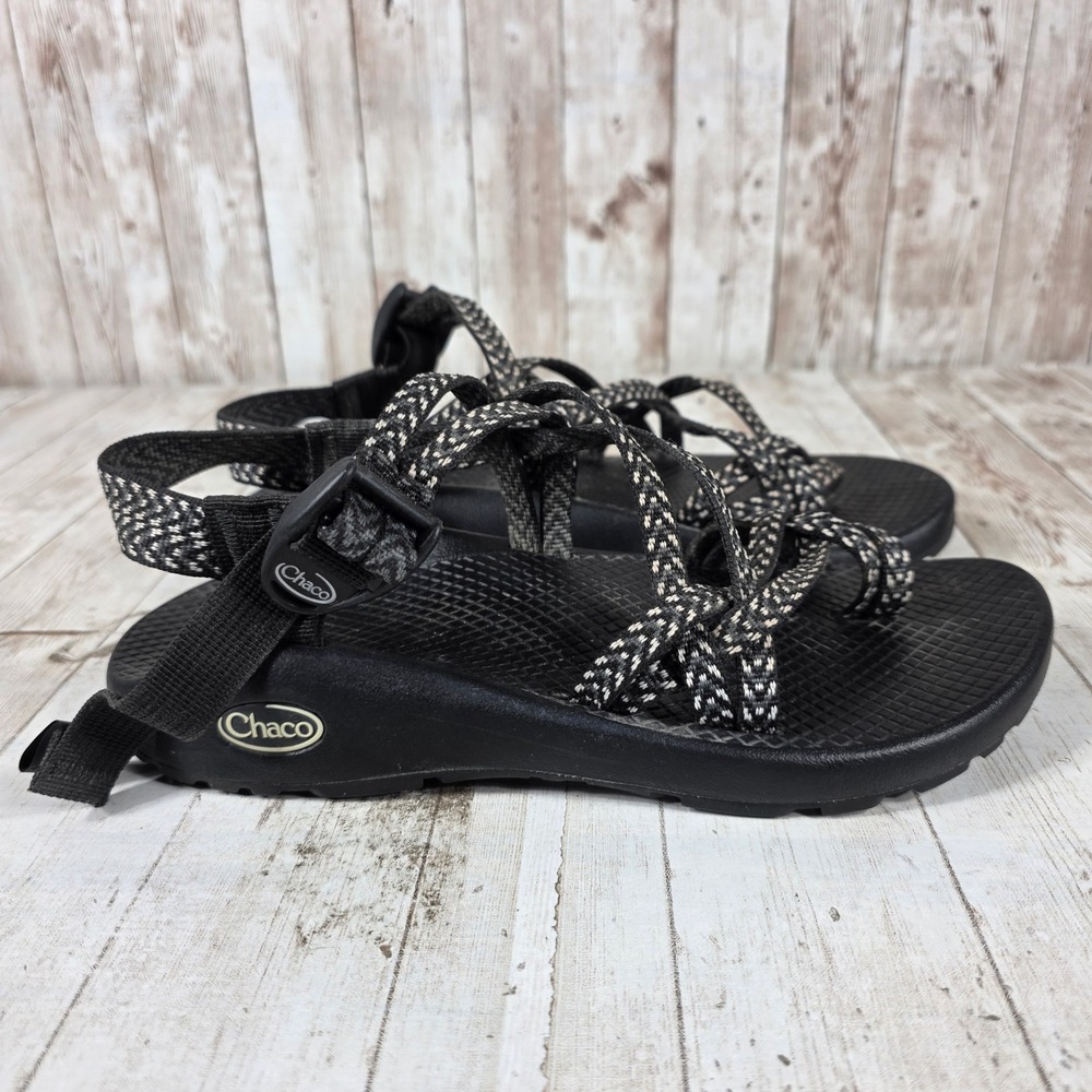 Chaco Z Cloud 2 Womens 7 Black White Patterned Toe Loop Athletic Sandals J106622